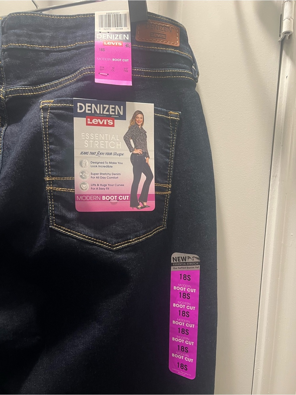 Levi's Denizen Women's Boot Cut Jeans - Dark Indigo. Stretchy denim 18 short